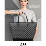 Bags: 289 by Sara Giunti - model: Paola Turani.